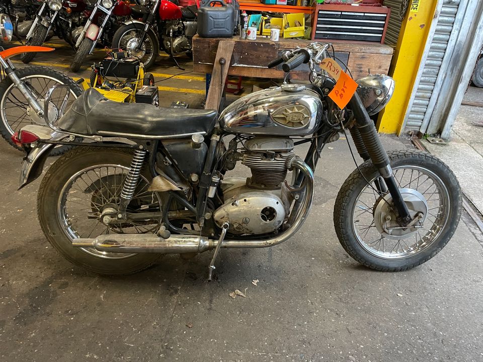 1967 BSA A65T Thunderbolt 650cc Project Ref1085