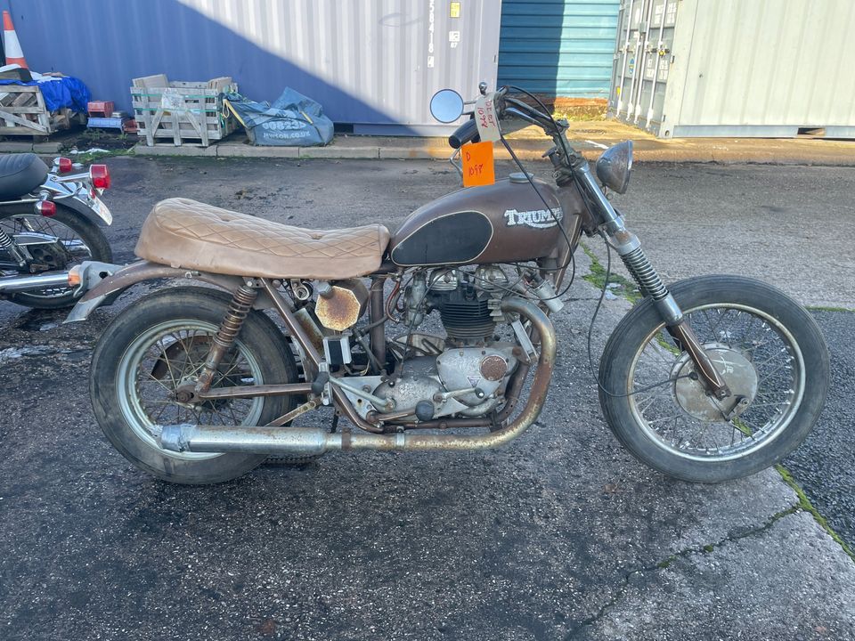 1967 Triumph T120R 650cc Bonneville Barn Find