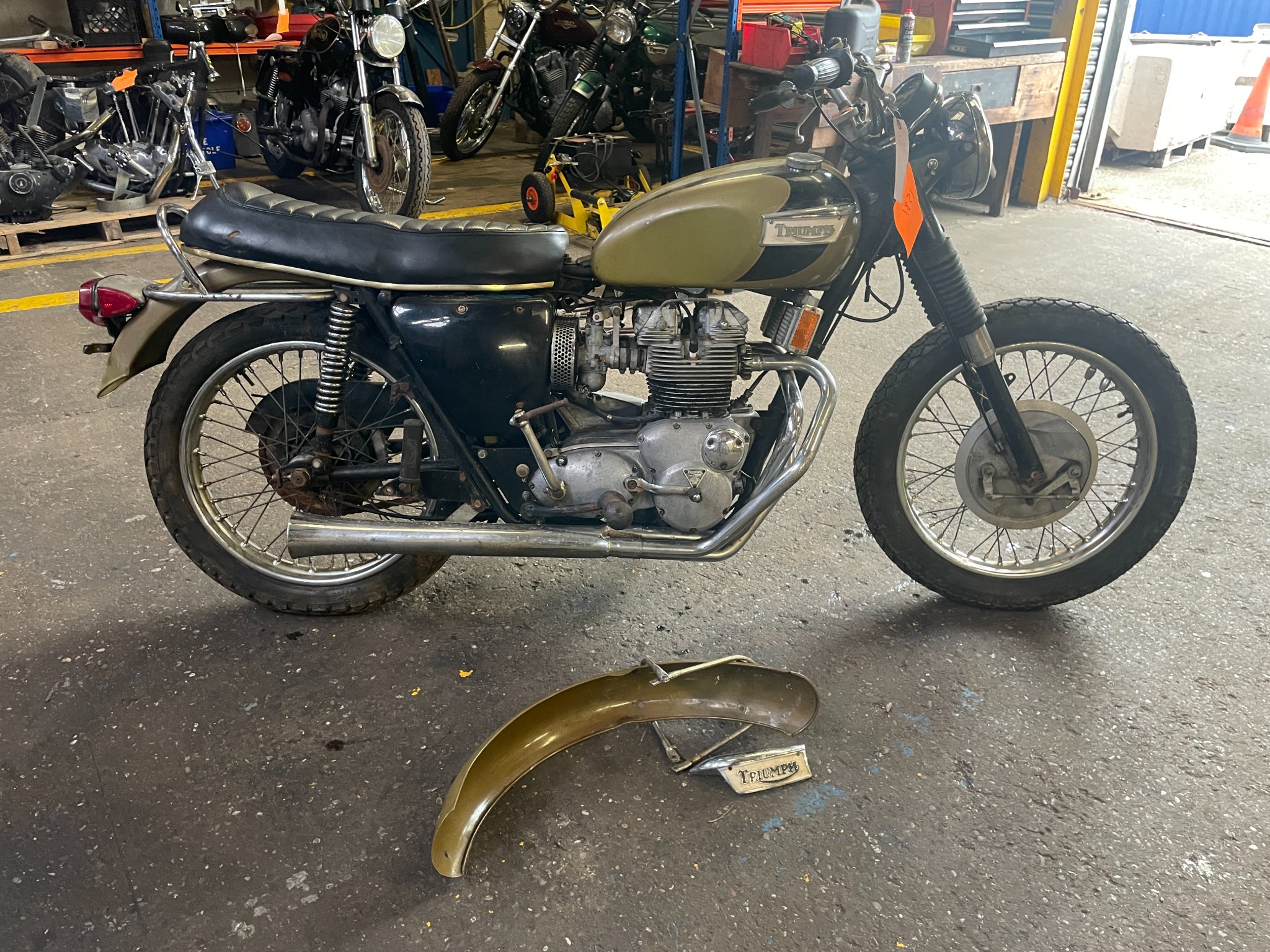 1969-Triumph-Trident-750cc-T150-Project-Ref-1581