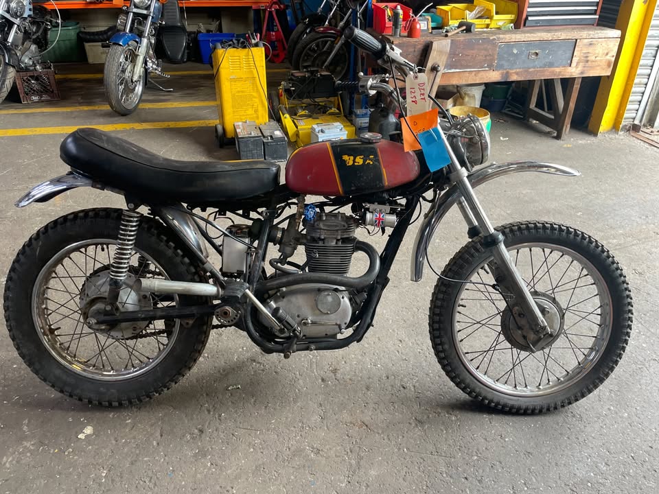 1971-Triumph-250cc-T250T-Barn-Find-Project-Ref-D1258