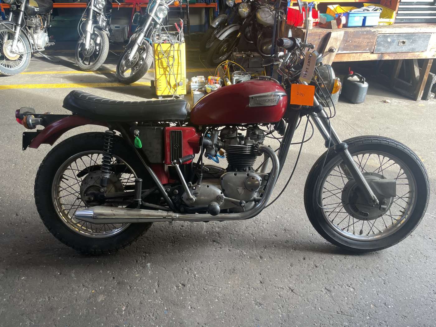 1971-Triumph-650cc-Bonneville-T120R-Project-RefD1441