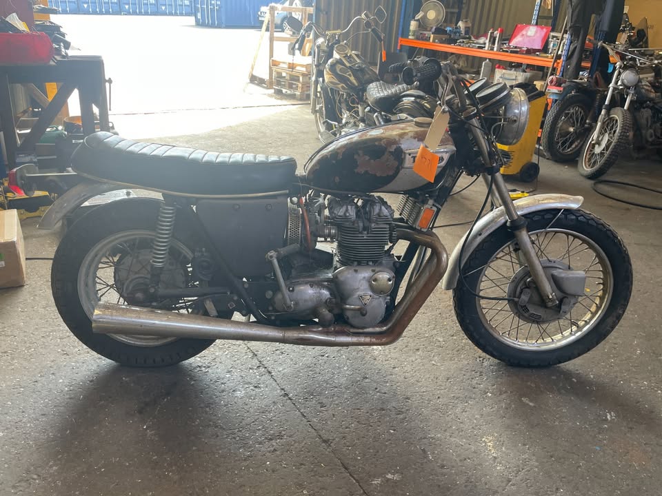 1972 Triumph Trident T150T Tripple 750cc Barn Find Project Ref-1554