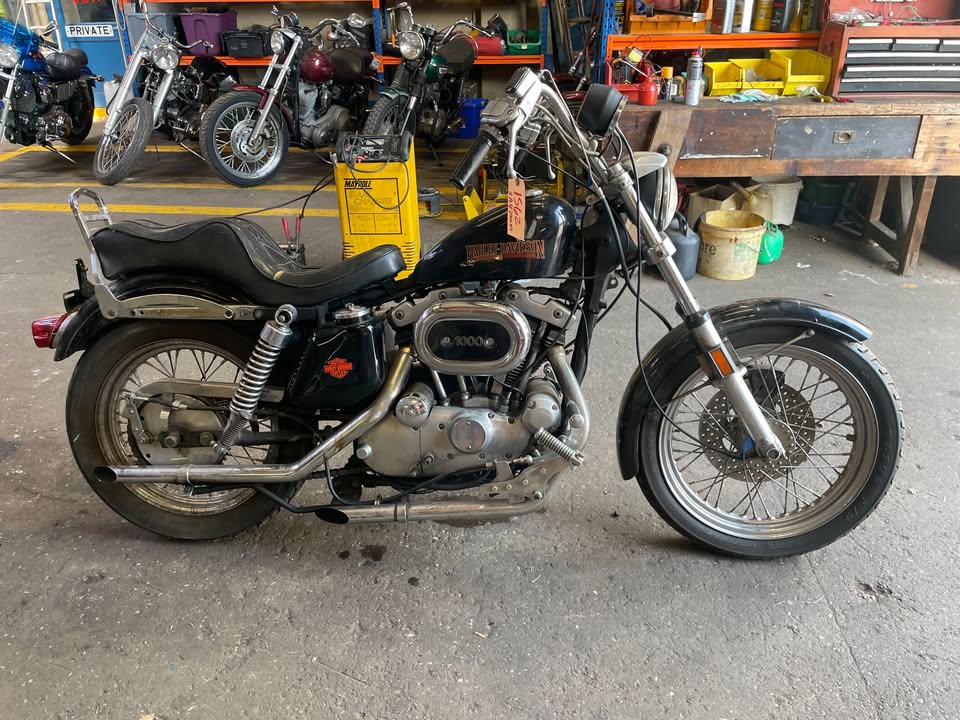 1977-Harley-Davidson-Ironhead-1000cc-Sportster-XLH-Project-Ref-1562