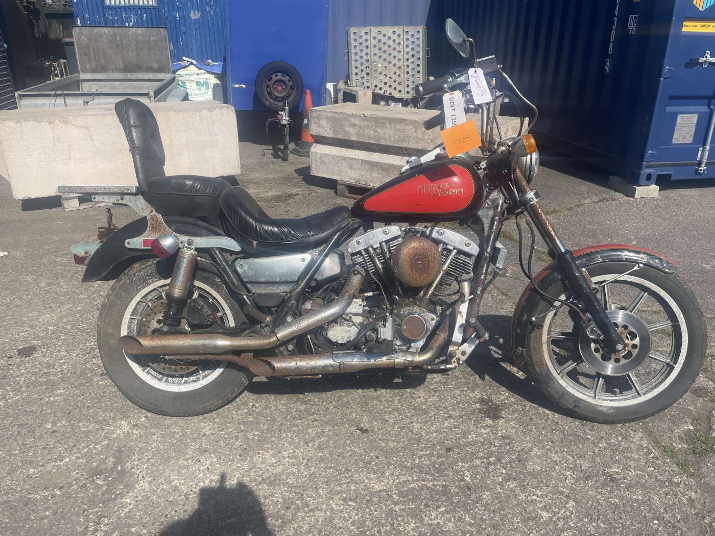 1982-Harley-Davidson-1340-Shovelhead-Super-Glide-FXRS-Project-Barn-Find-RefD1355