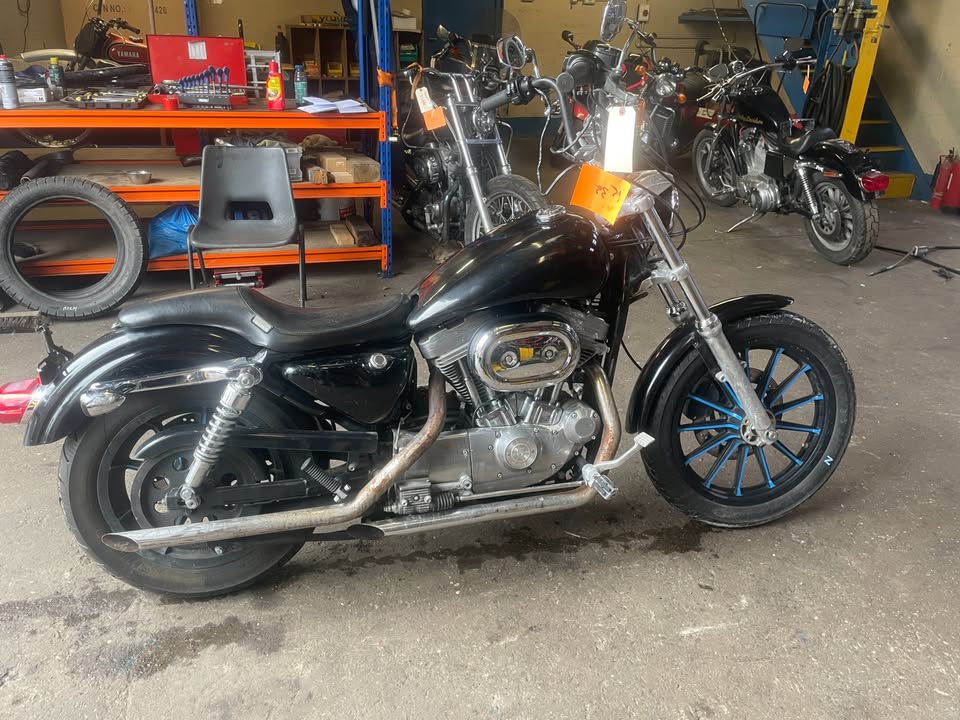 2002 Harley Davidson 883cc Custom XL883X Ref 1535