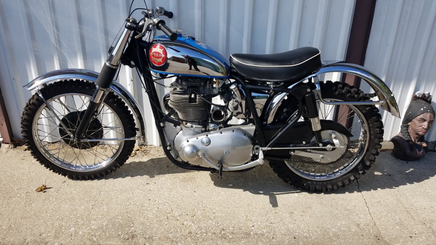1960 BSA DBD34 Gold Star