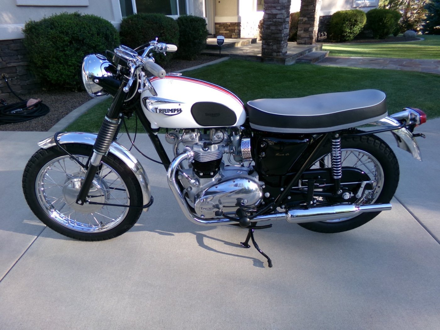 1966 Triumph Bonneville 650