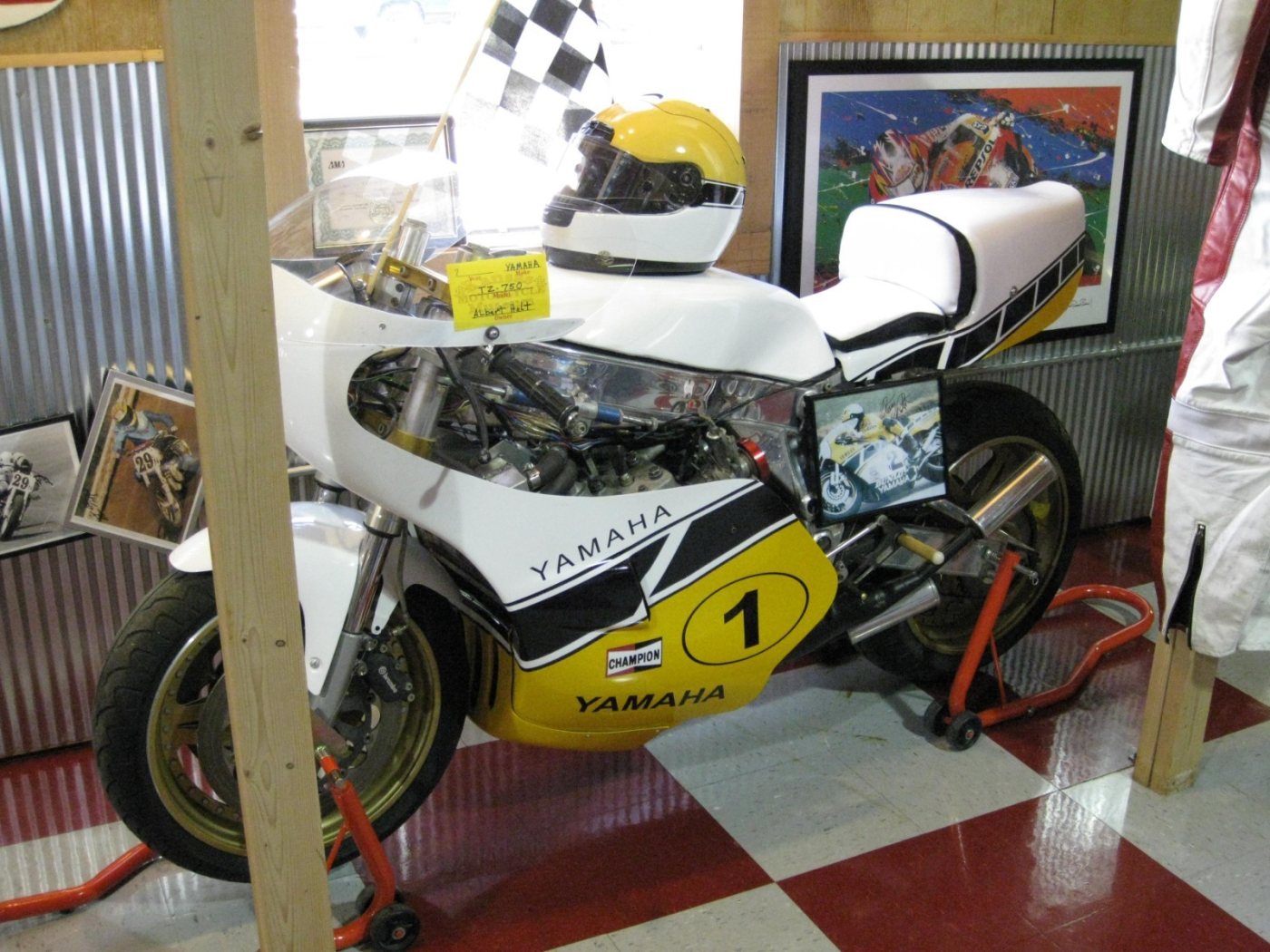 1977 Yamaha TZ750